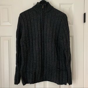 Mens GAP winter sweater dark gray size medium